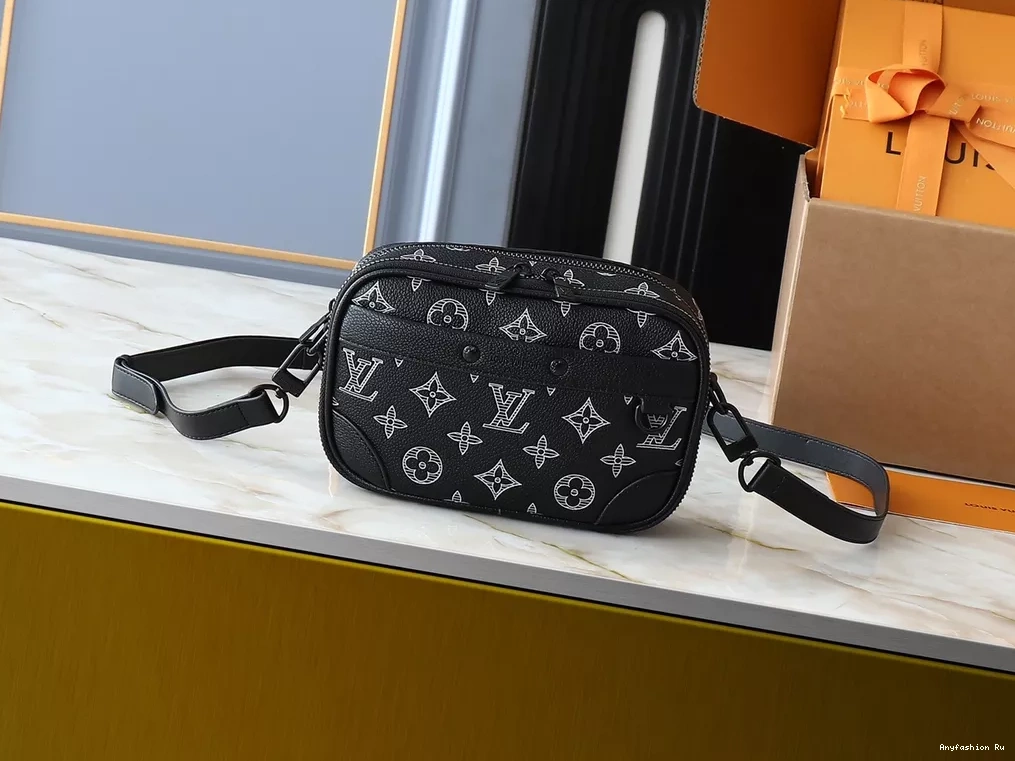 Vuitton 8756 Messenger Louis For Bags Unisex Soft 1102